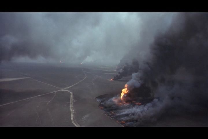 puits de petrole en feu